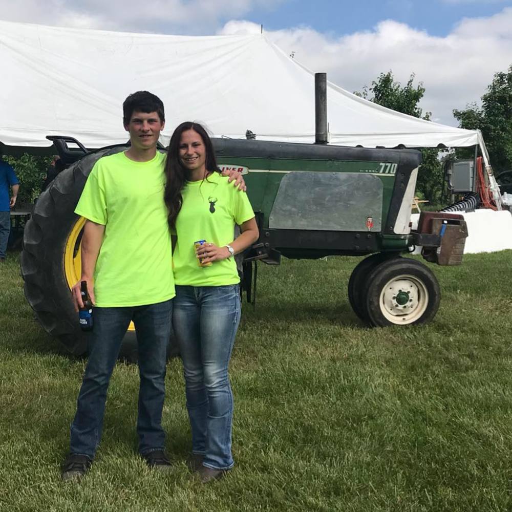 Meet your Posher, Casey